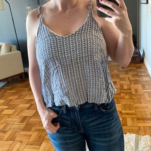 Cute blue and white top